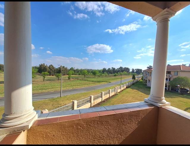 3 BEDROOM FLAT TO LET IN THREE RIVERS PROPER